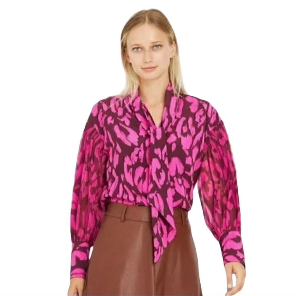 Who What Wear leopard print magenta blouse
